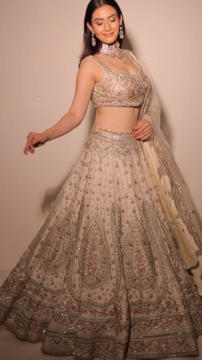 Nooraniya – Cream  Zardozi Lehenga in  Dora Silk